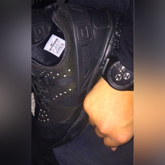 Nike Huarache Utility Trainers - Picture 1 of 2